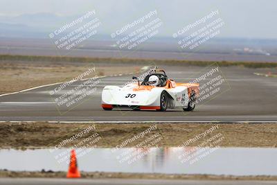 media/Nov-16-2025-CalClub SCCA (Sun) [[2975c16dfc]]/Group 3/Turn 1/